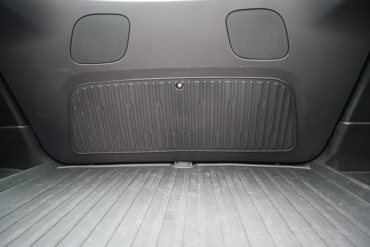 Tesla Model Y All Weather Rear Boot Tailgate Protector Mat (Stripe)